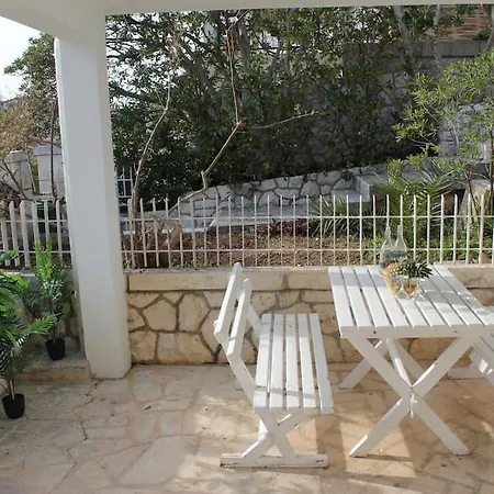 Apartment Peaceful Oasis Apartman *